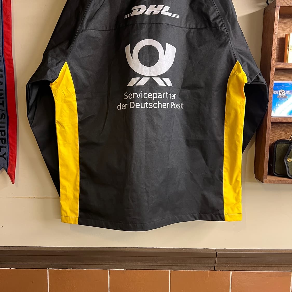 DHL Windbreaker Small Size (100~105) 상품이미지6