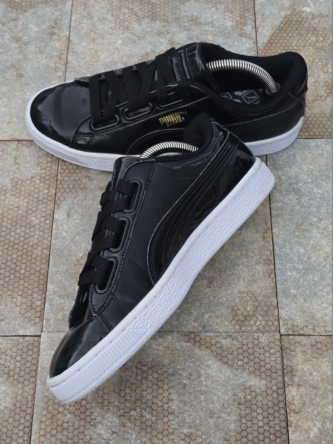 (240)푸마 바스켓 하트 페이턴트 블랙 상품이미지5