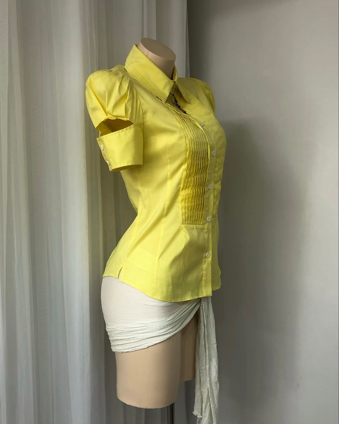 O‘2nd shirred puff-sleeve yellow blouse  상품이미지3