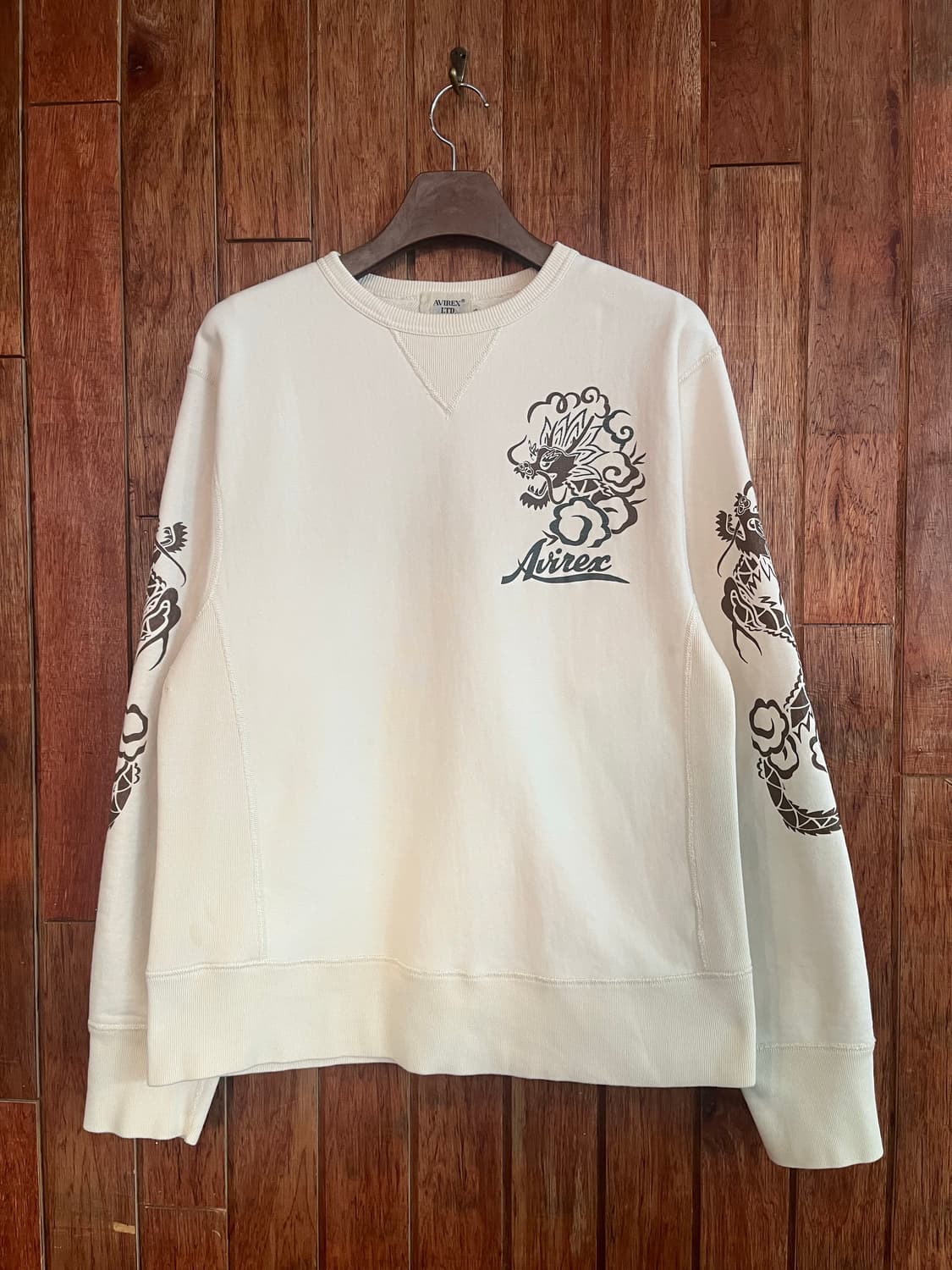 아비렉스 90's 드래곤 프린트 맨투맨 상품이미지1