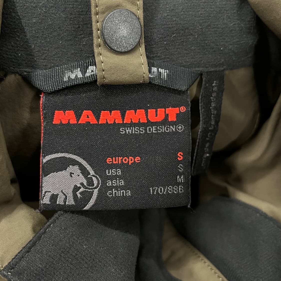 [정품/S] 마무트 바람막이 자켓 카키색 b16 상품이미지5