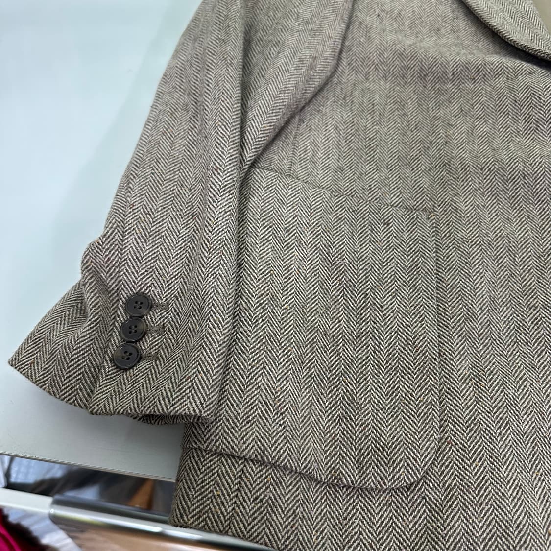 우먼L 모건 클래식핏 모 헤링본 블레이져 상품이미지3