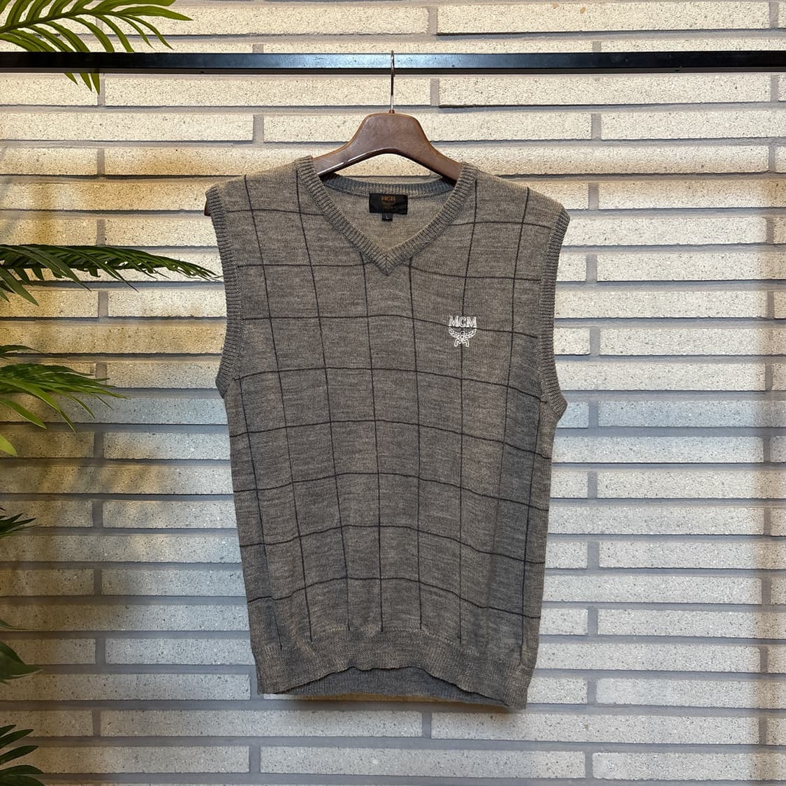 MCM 미니멀 울 베스트 자수로고 격자패턴 디테일 그레이 상품이미지2