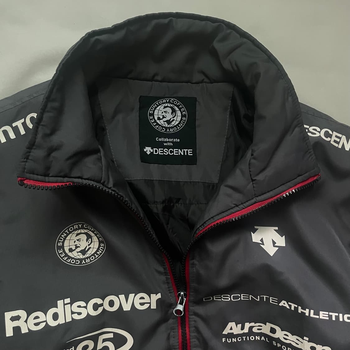 SUNTORY Coffee X Descente 나일론 웜 자켓 상품이미지5