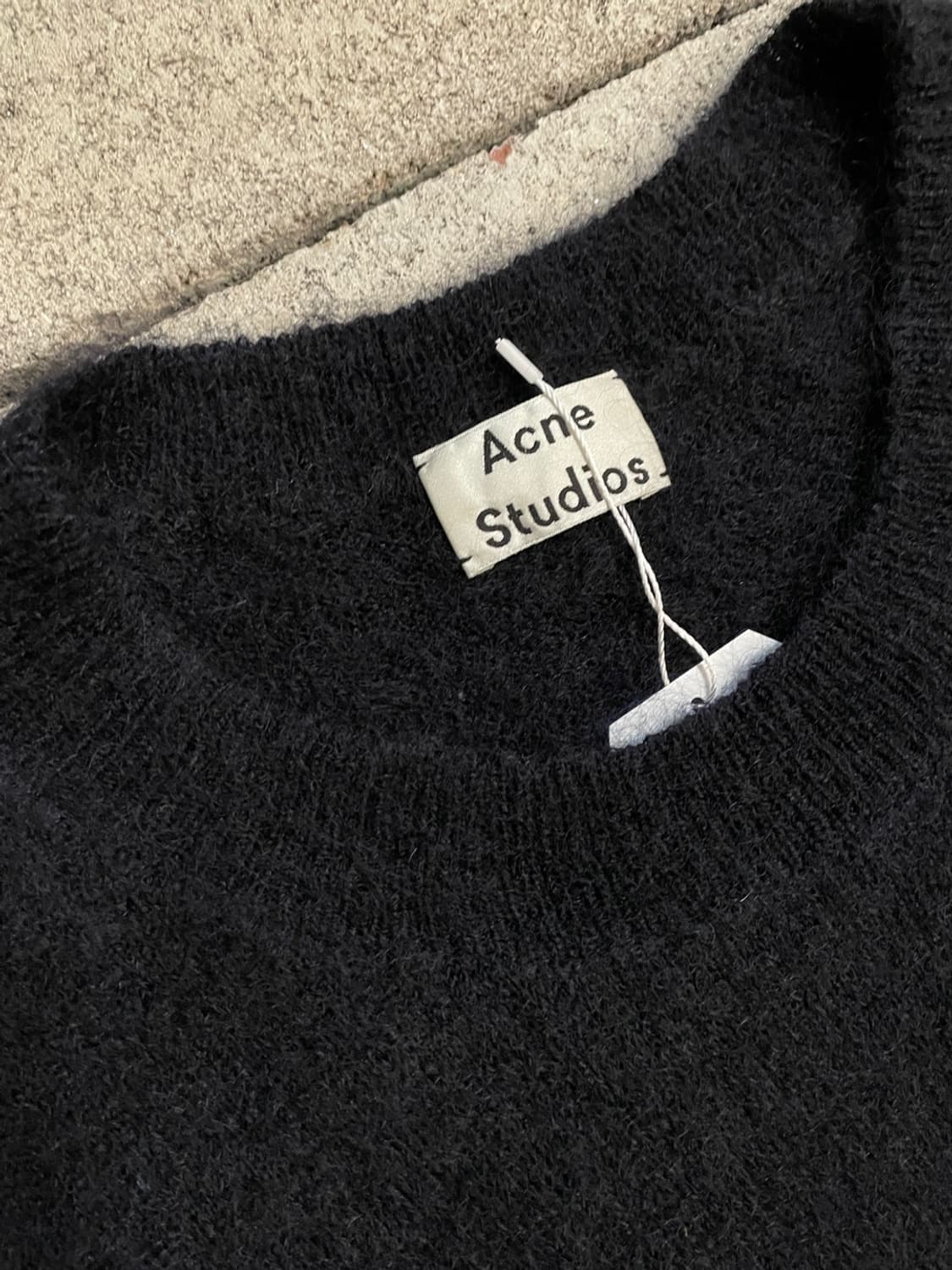아크네 스튜디오 Kosti 모헤어 니트  상품이미지4