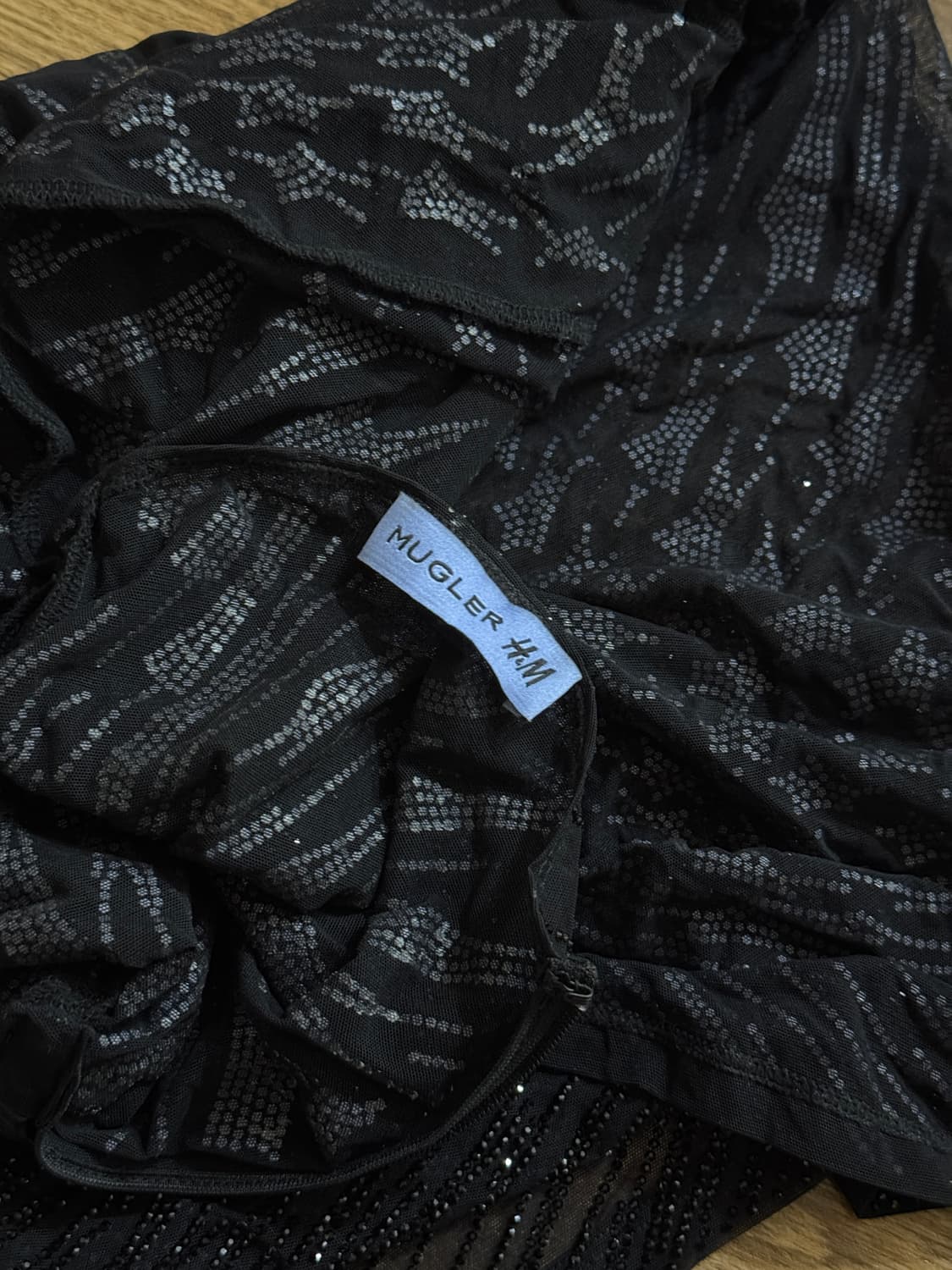 H&M x Mugler 뮈글러 라인스톤 메쉬 셔츠 블랙 상품이미지3