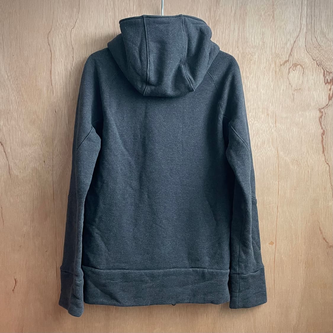 립반윙클 비대칭 후드 집업 상품이미지4