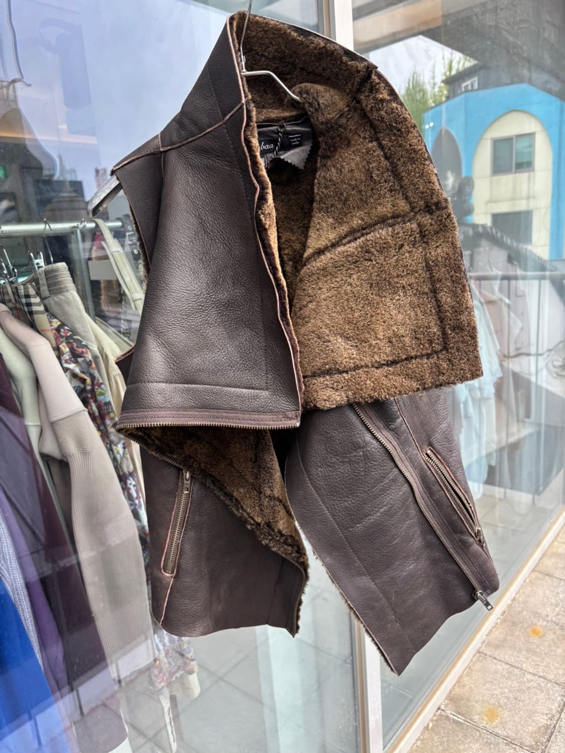 Muubaa Sheepskin Fur Vest 상품이미지1