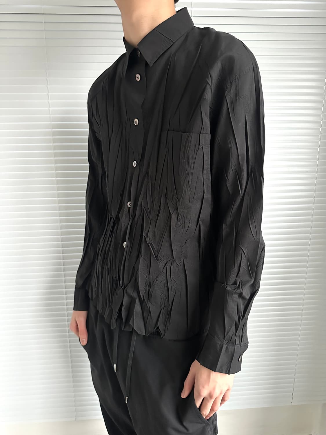 이세이미야케 플리츠플리즈 블랙 셔츠 상품이미지1