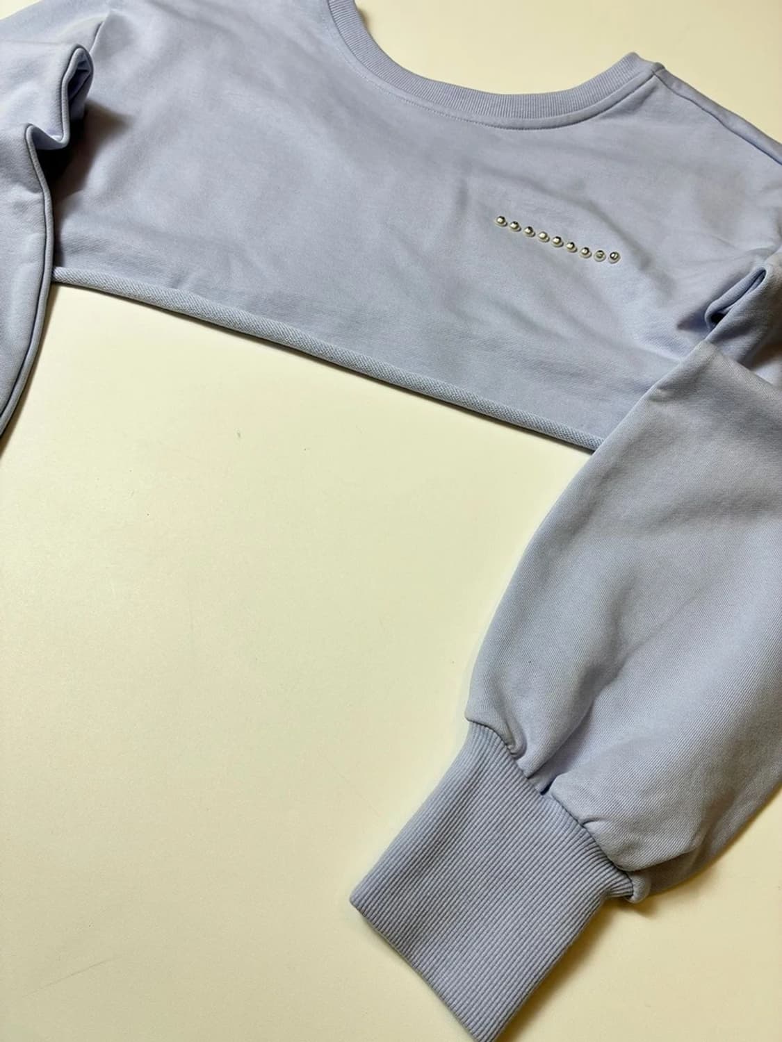 13DE MARZO 크롭 오버 맨투맨 PN8721 상품이미지4