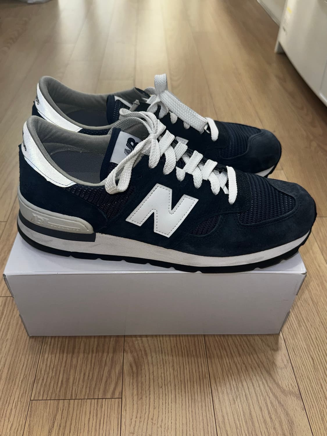 뉴발란스 990v1 메이드 인 USA 네이비 285 상품이미지1