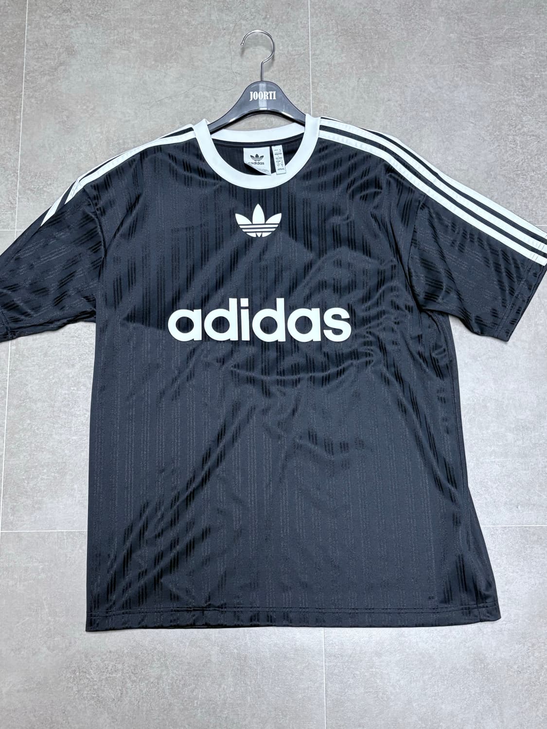 아디다스 아디컬러 반팔 티셔츠 휜검 블랙화이트 L사이즈 상품이미지1