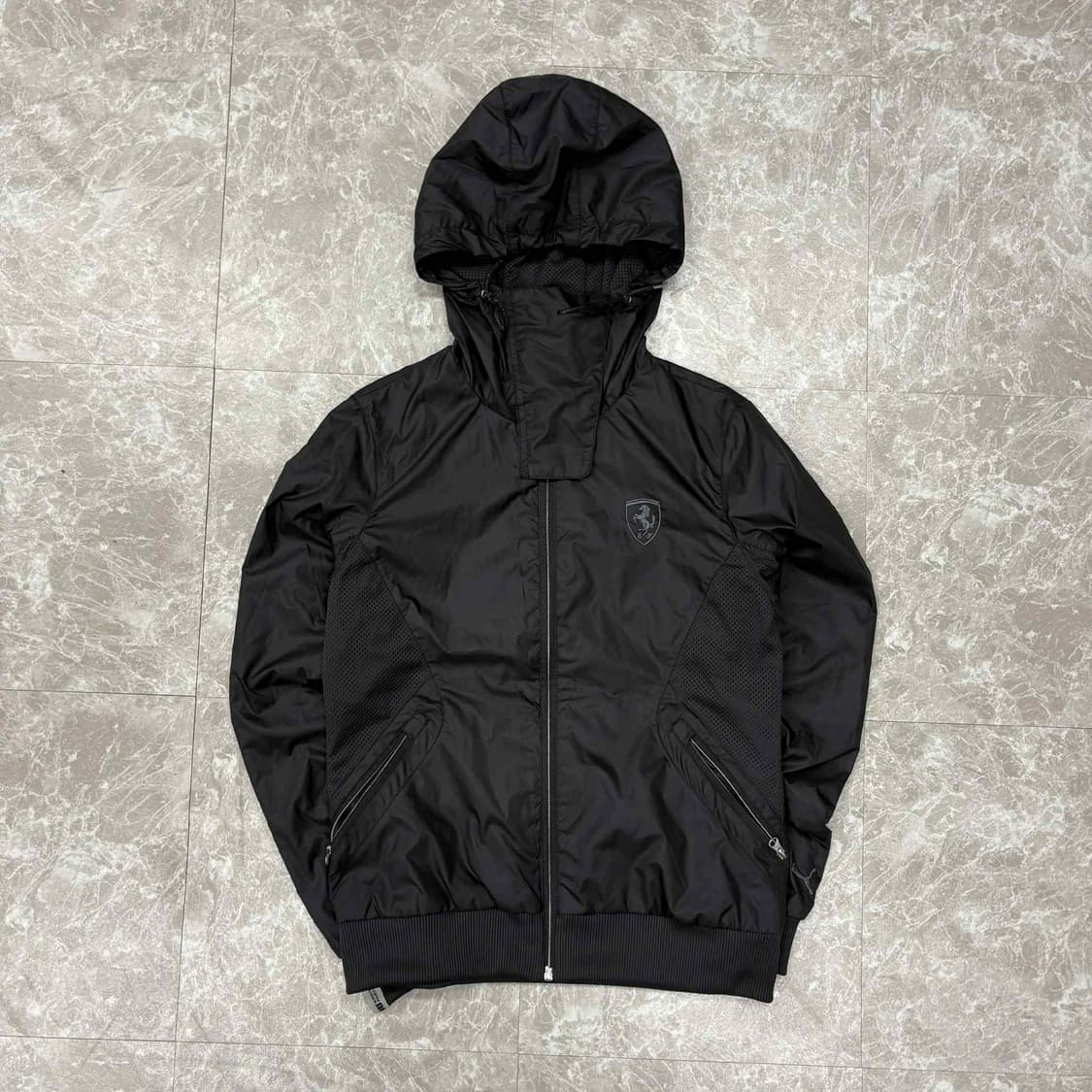 퓨마 x 페라리 블랙 윈드브레이커 자켓 트랙탑 희귀져지(S) 상품이미지2