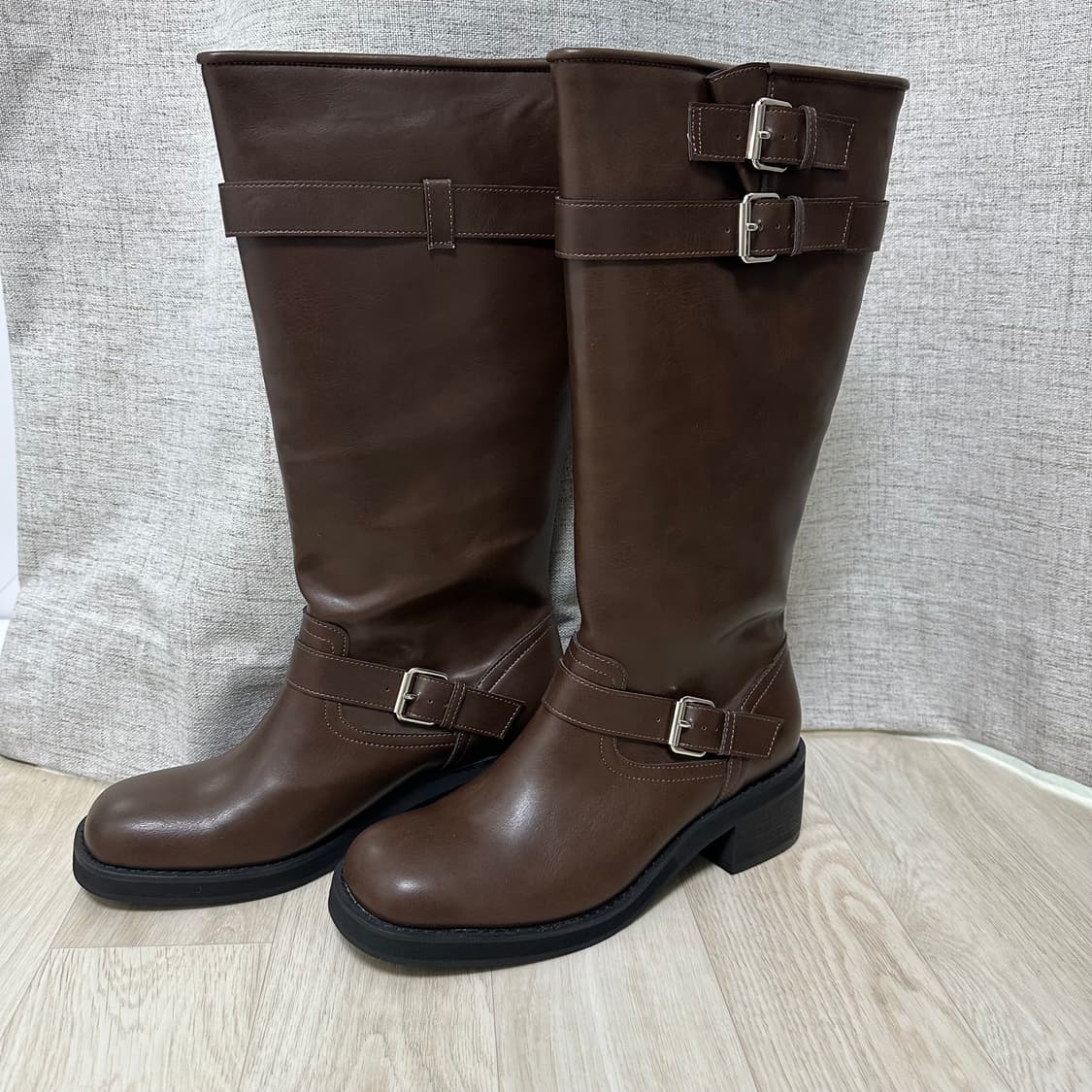 팜므뮤즈 사이드 버클 레더 롱부츠 브라운 245 새상품 상품이미지2