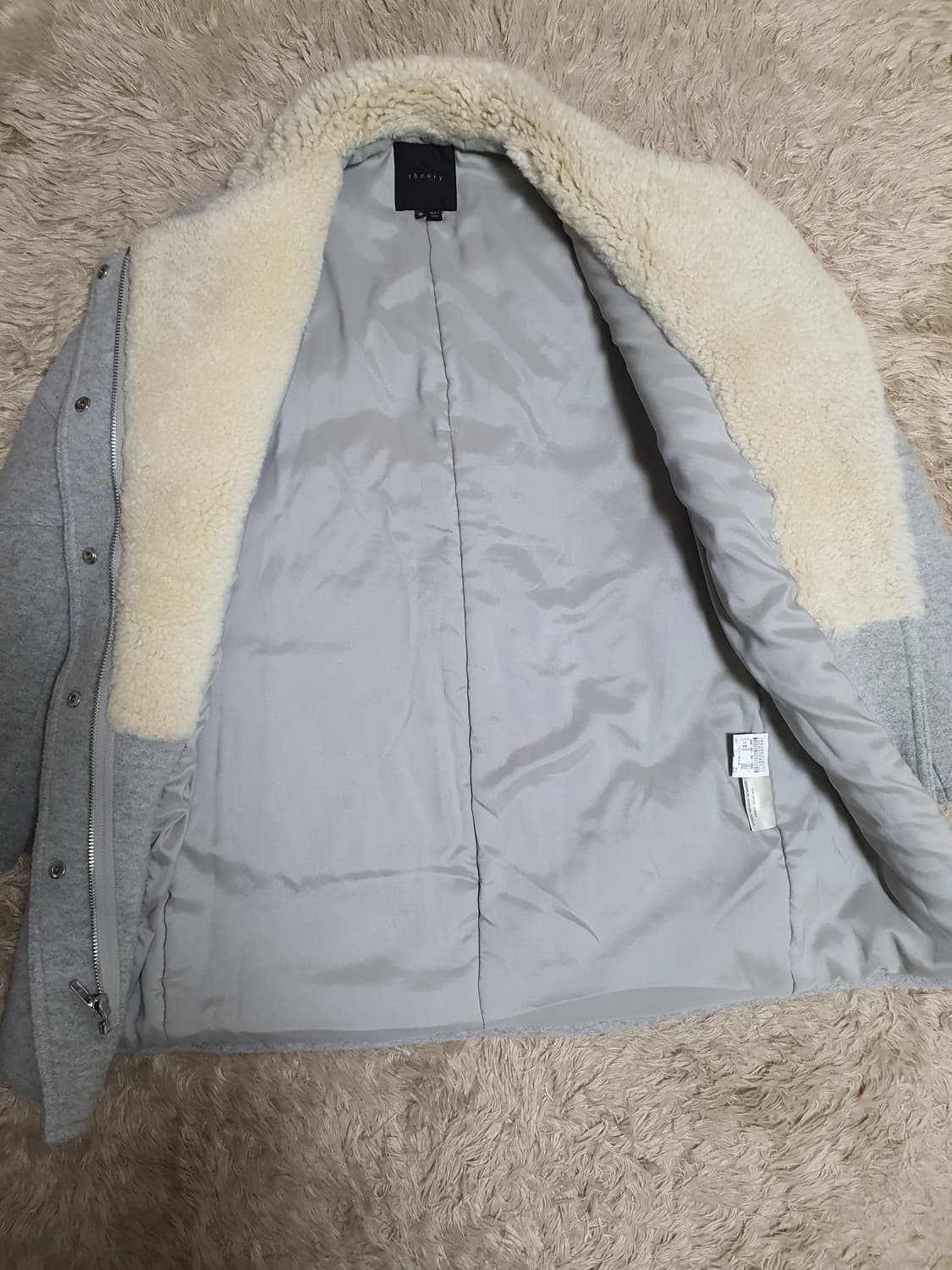 띠어리 겨울 자켓  상태 굿 사이즈 55까지 가능해요. 상품이미지4