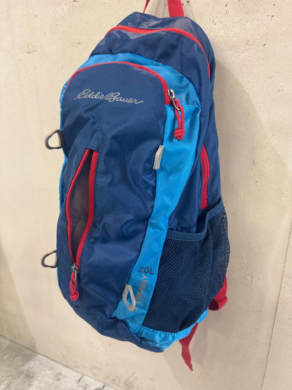 에디바우어 패커블 립스탑 아웃도어 백팩 20L 상품이미지3