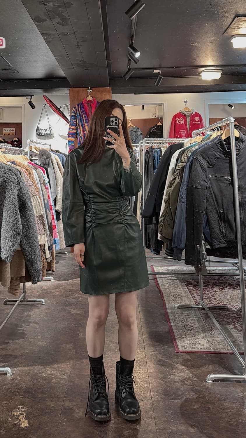 ZARA 자라 레더 셔링 핀턱 라인 하프넥 기모 가죽 원피스 S 새상품 상품이미지7