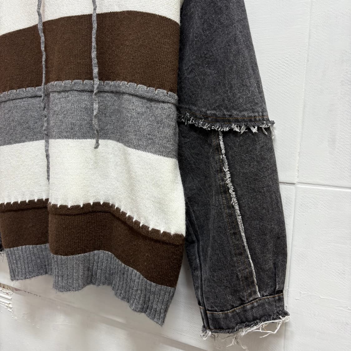 스트라이프 데님 소매 후드 니트  상품이미지2