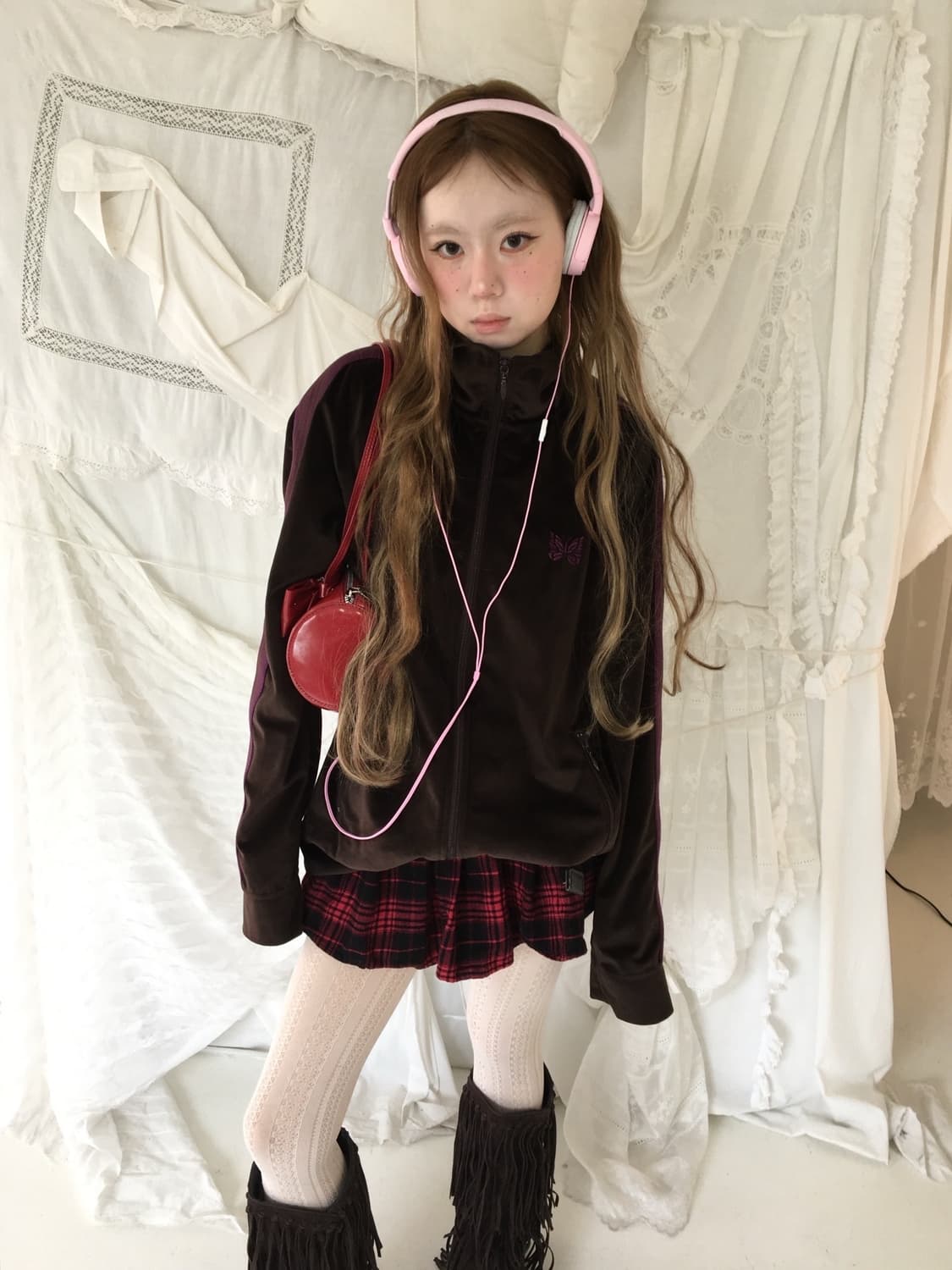 니들스 브라운 벨벳져지 상품이미지3