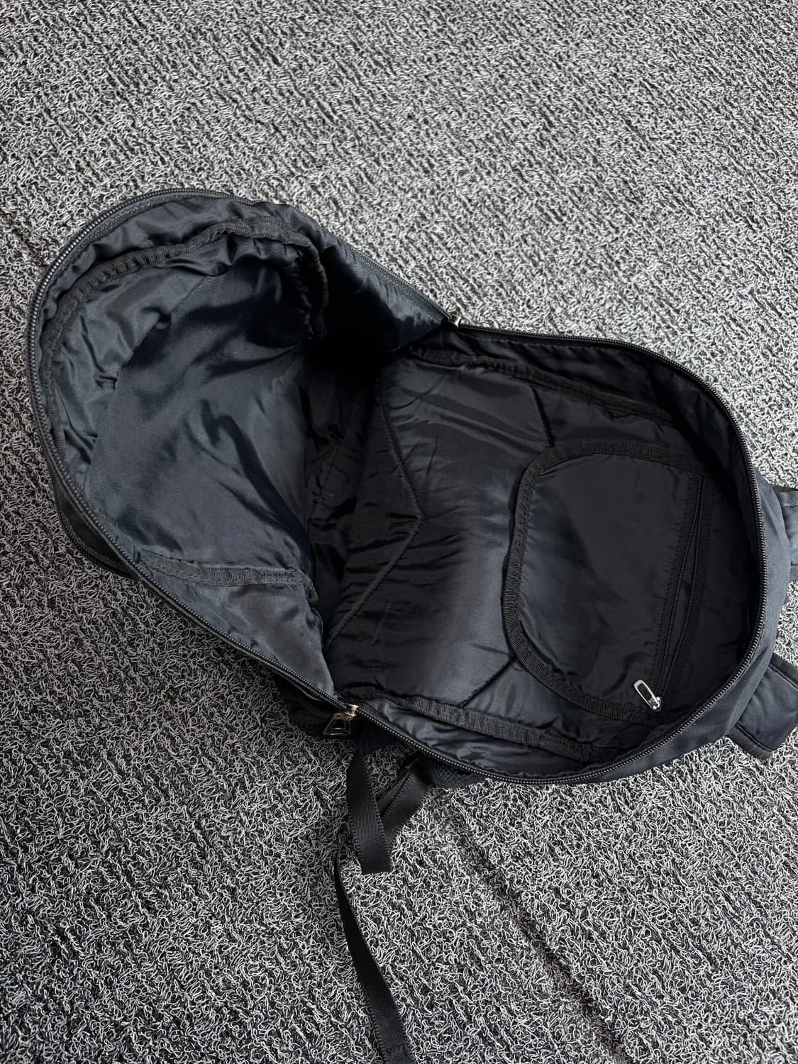 나이키 RPM 빅로고 테크니컬 백팩 블랙 4142 상품이미지5