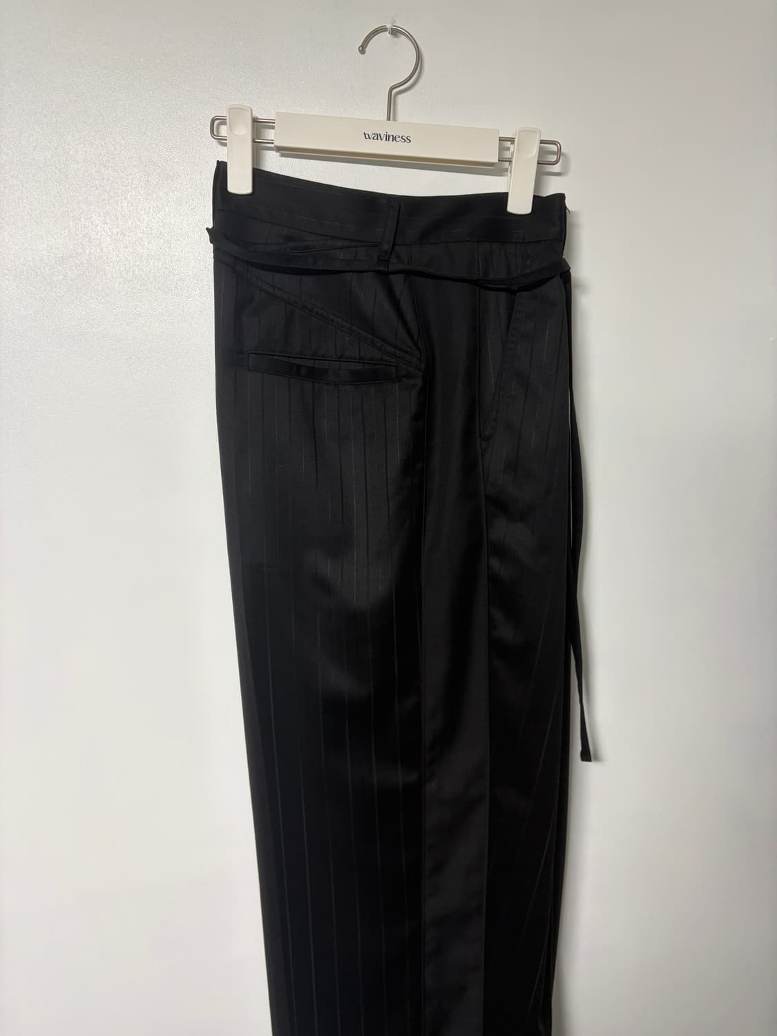 25fw 웨이비니스 딥원턱 사이드 라인 트라우저 블랙 스트라이프 1 상품이미지1