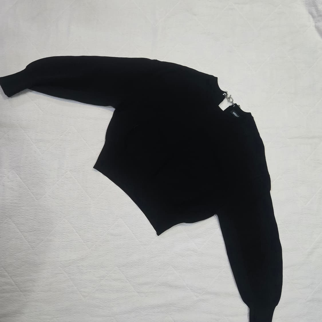 럭키슈에뜨 뒷체인 니트  상품이미지1