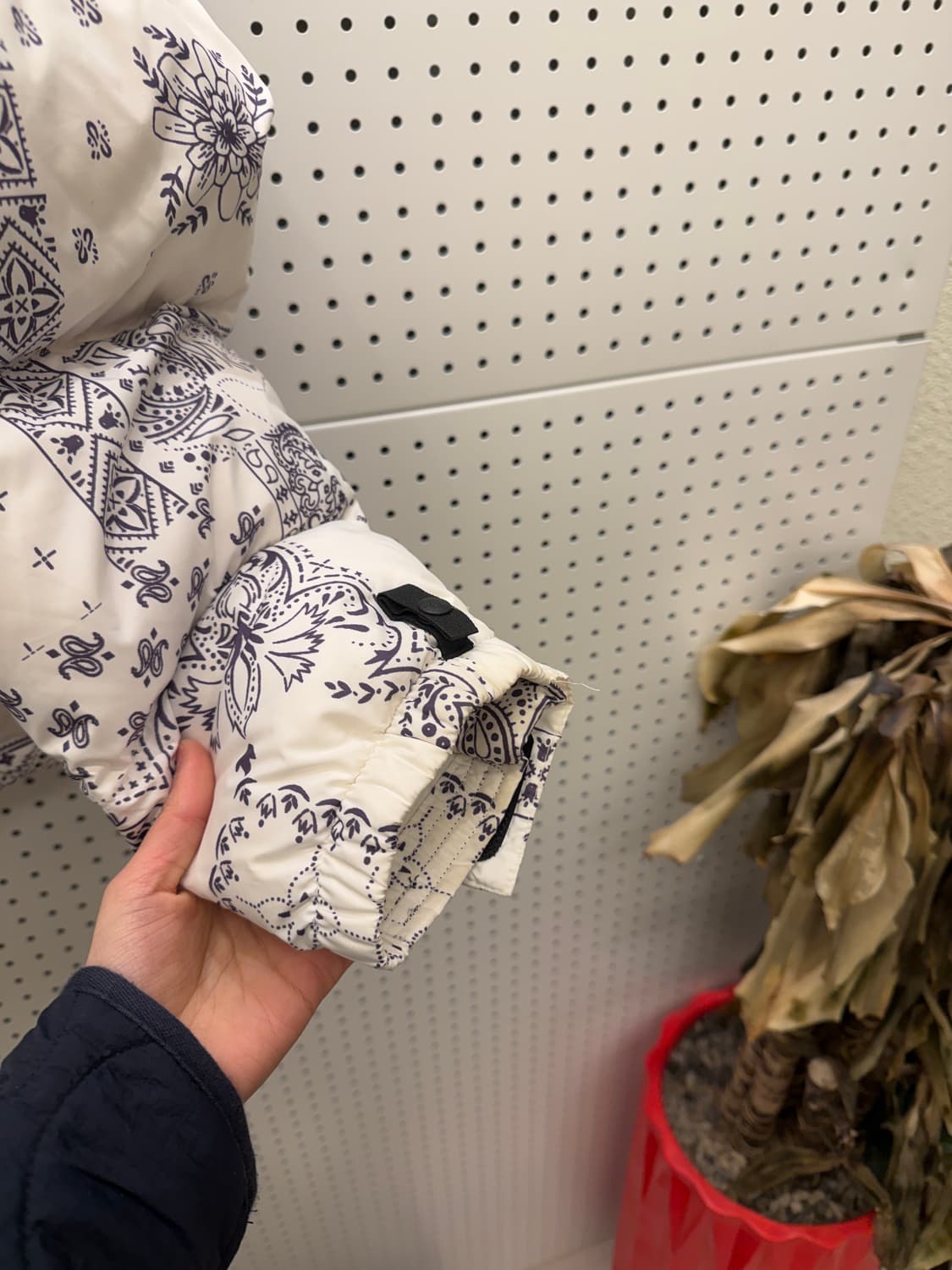 노스페이스 페이즐리 패턴 눕시 다운 자켓 U433 상품이미지4