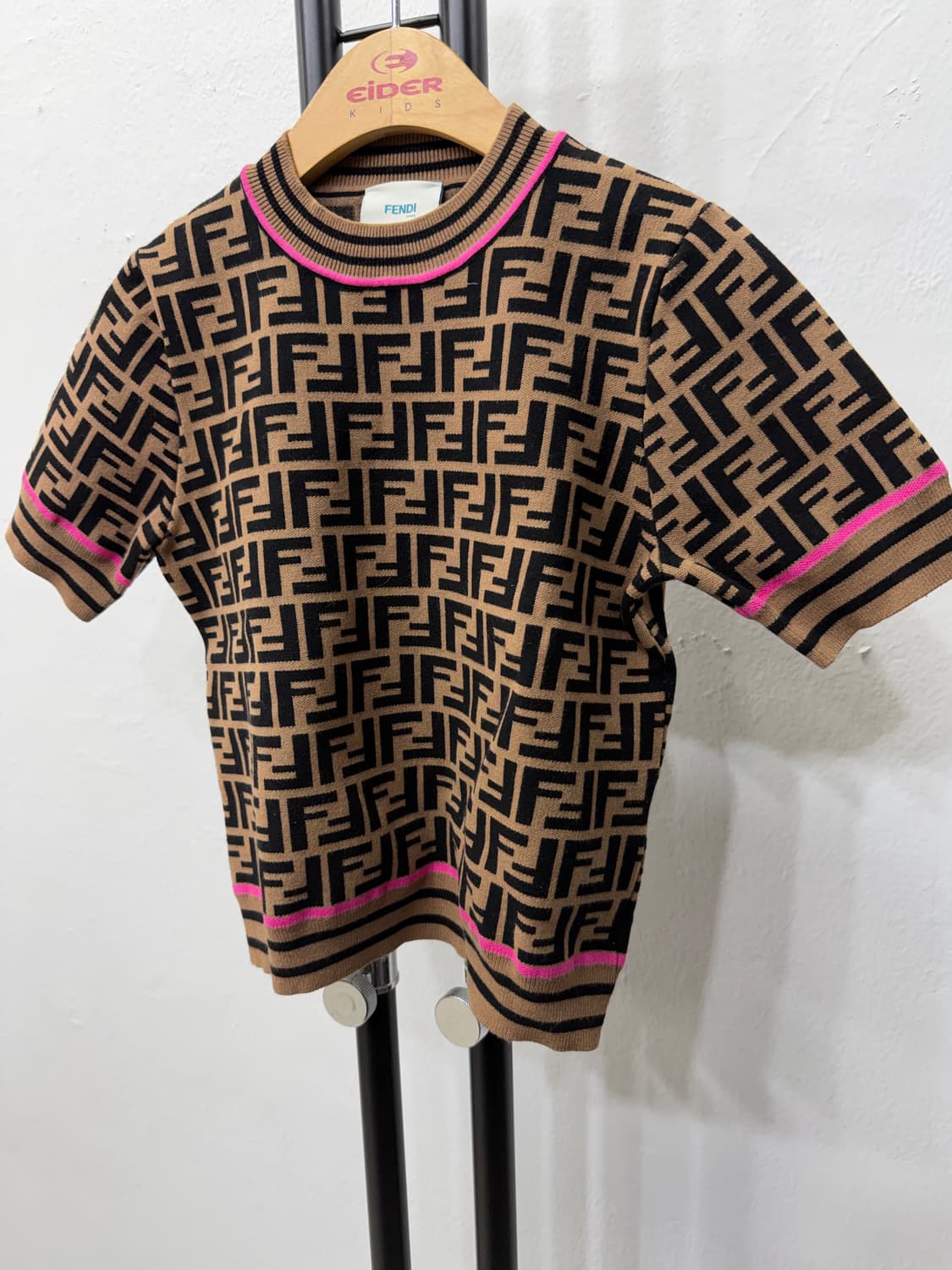 정품) 펜디 키즈 FF 로고 반팔 니트 6y 상품이미지3