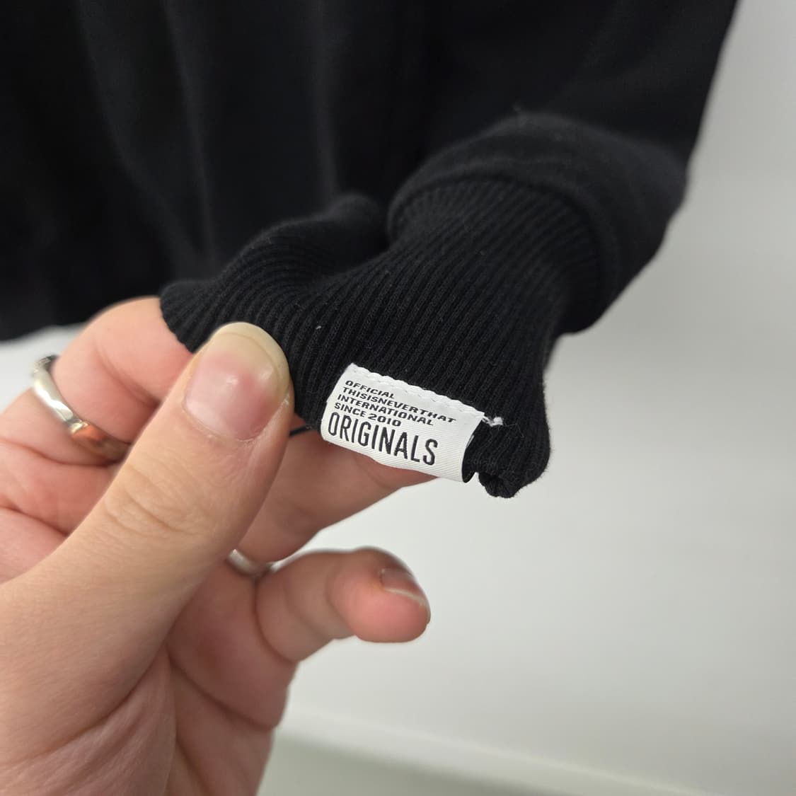 디스이즈네버댓 블랙 후드티 남L 상품이미지2