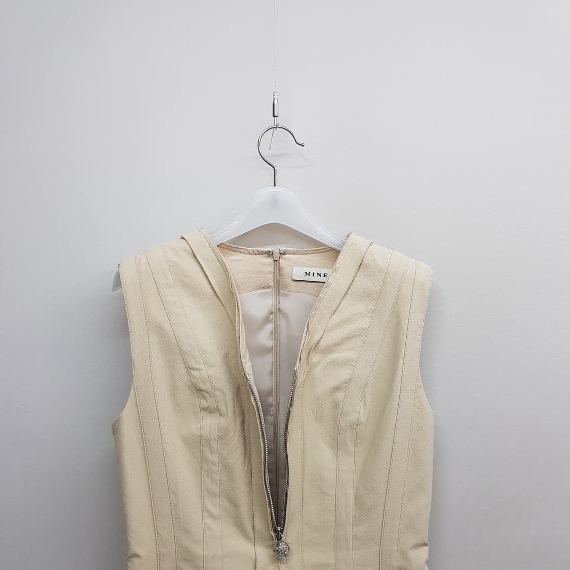 한섬 마인 2022 브이넥 집업 원피스 82-94-160사이즈 상품이미지2