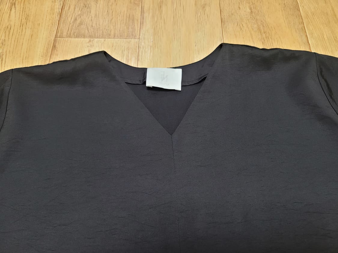 에콘(EKHON) 슬릿 블라우스 프리사이즈 상품이미지5