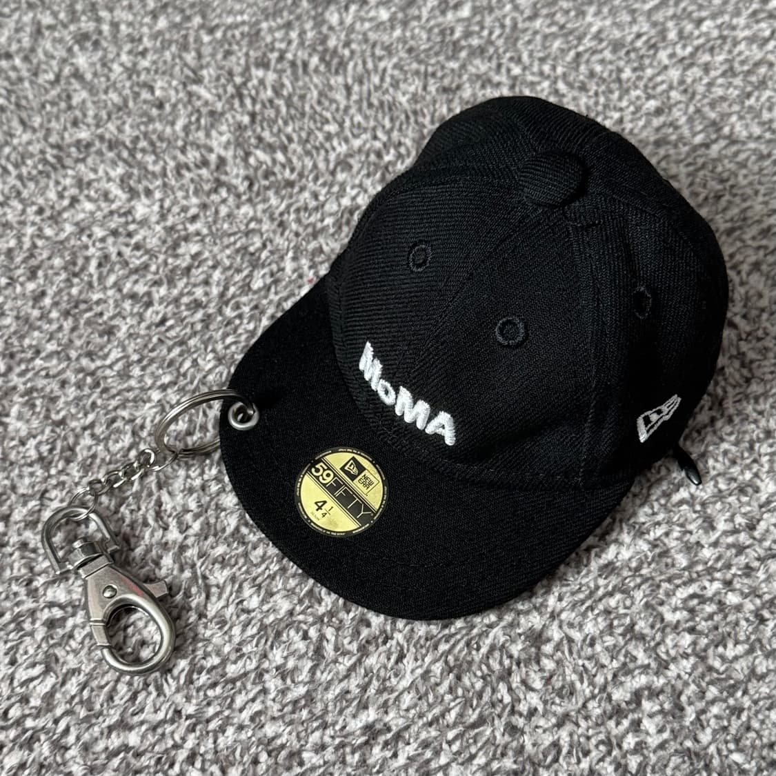 뉴에라 MOMA 키링 모마디자인 베이스볼 파우치 상품이미지1