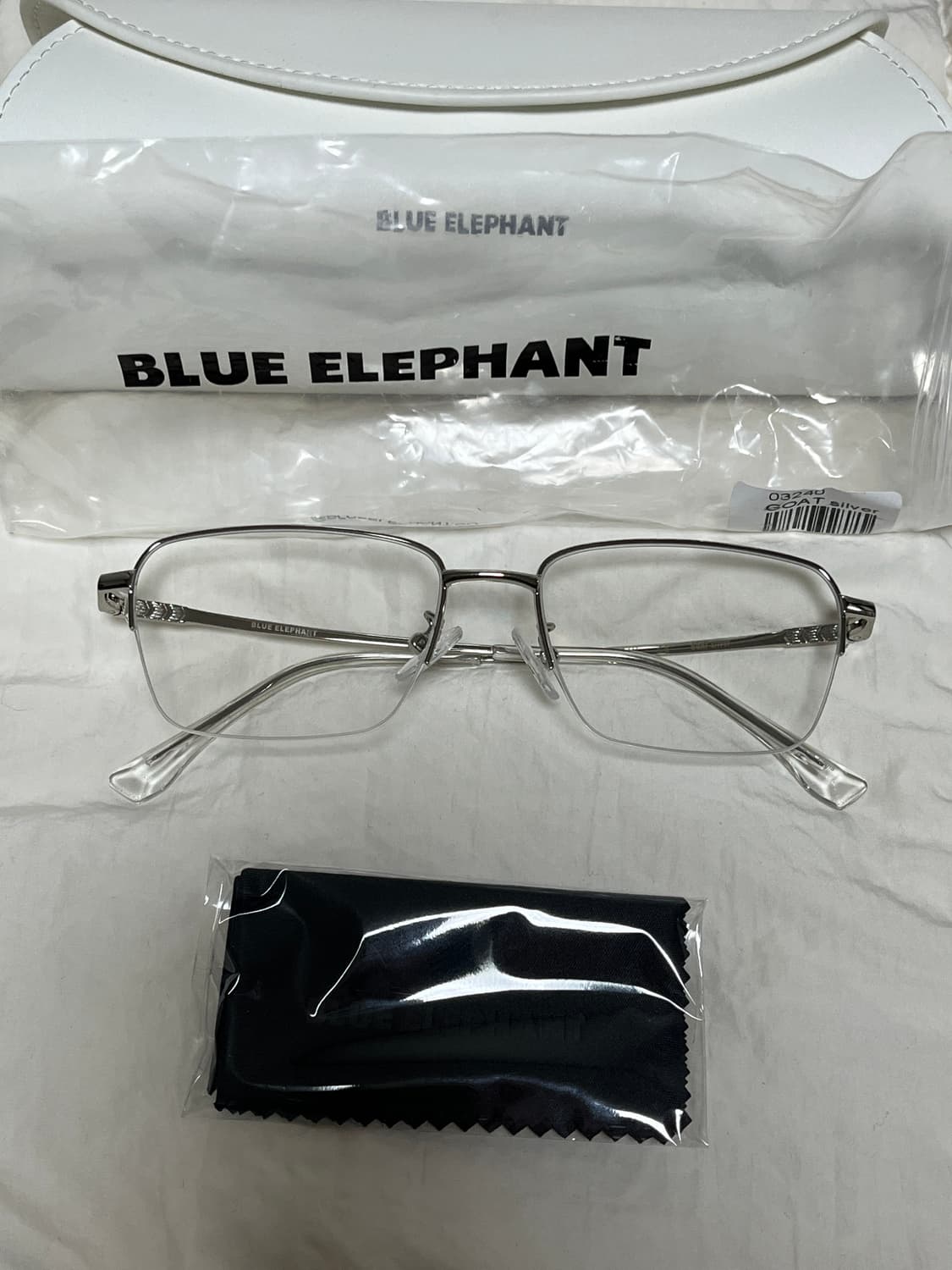 블루엘리펀트 GOAT silver 반무테 안경 상품이미지5
