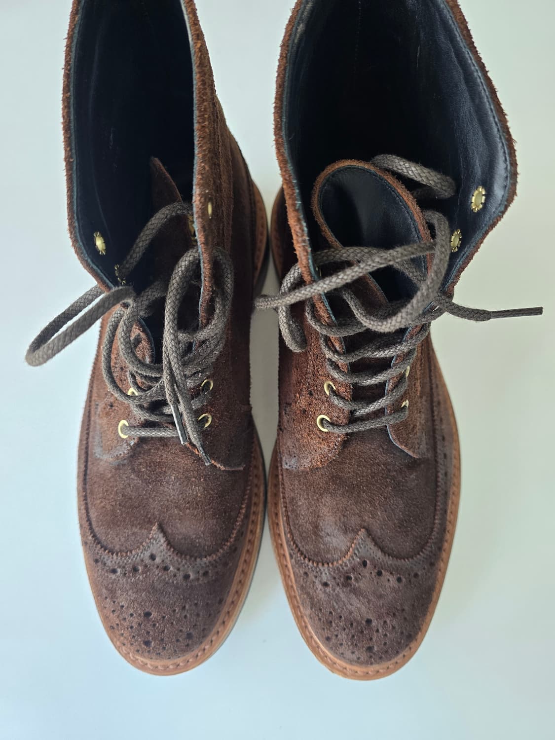 트리커즈 Ridge Waxed Suede Golosh Boots 상품이미지1