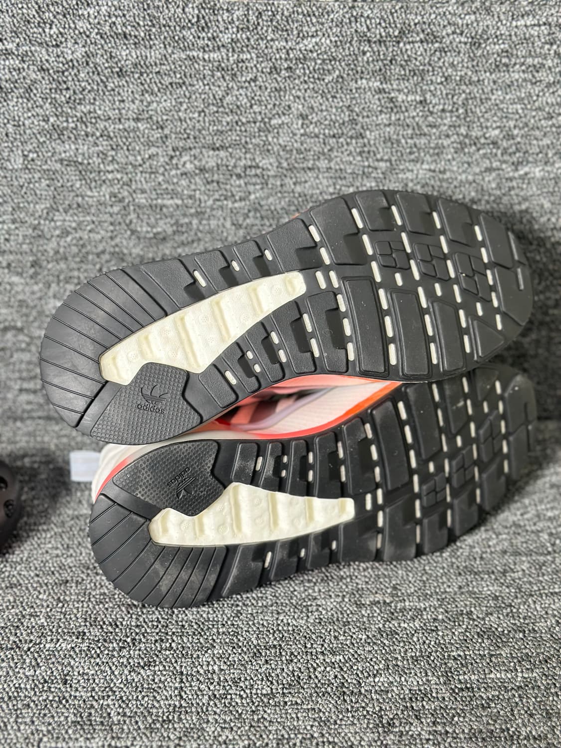 아디다스 ZX 2K 부스트 운동화 상품이미지6