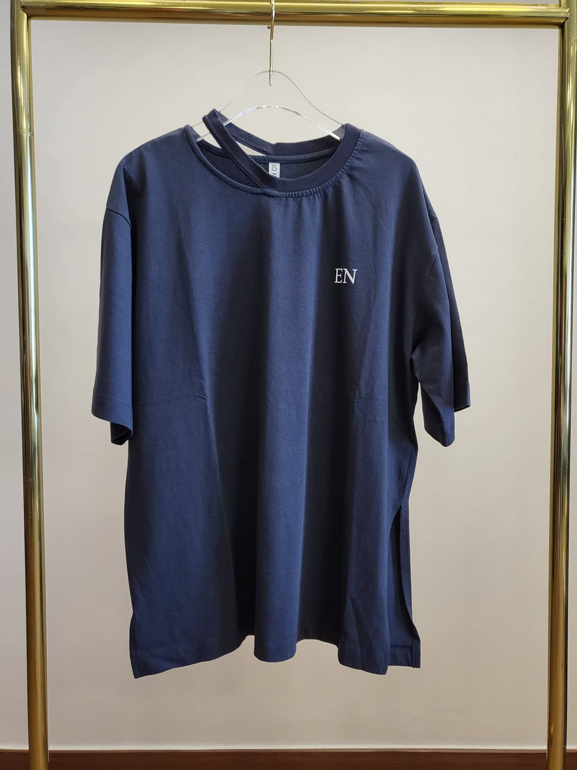 엔오르  티셔츠 판매합니다 
 상품이미지1