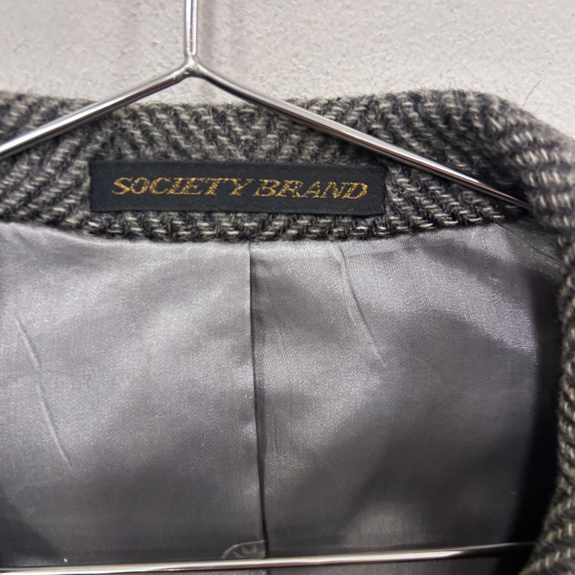 소사이어티브랜드 퓨어 울 헤링본 투버튼 블레이저 상품이미지3