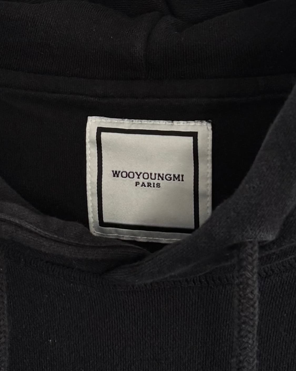 Wooyoungmi 우영미 블랙 컬러 백 로고 후드티 상품이미지3
