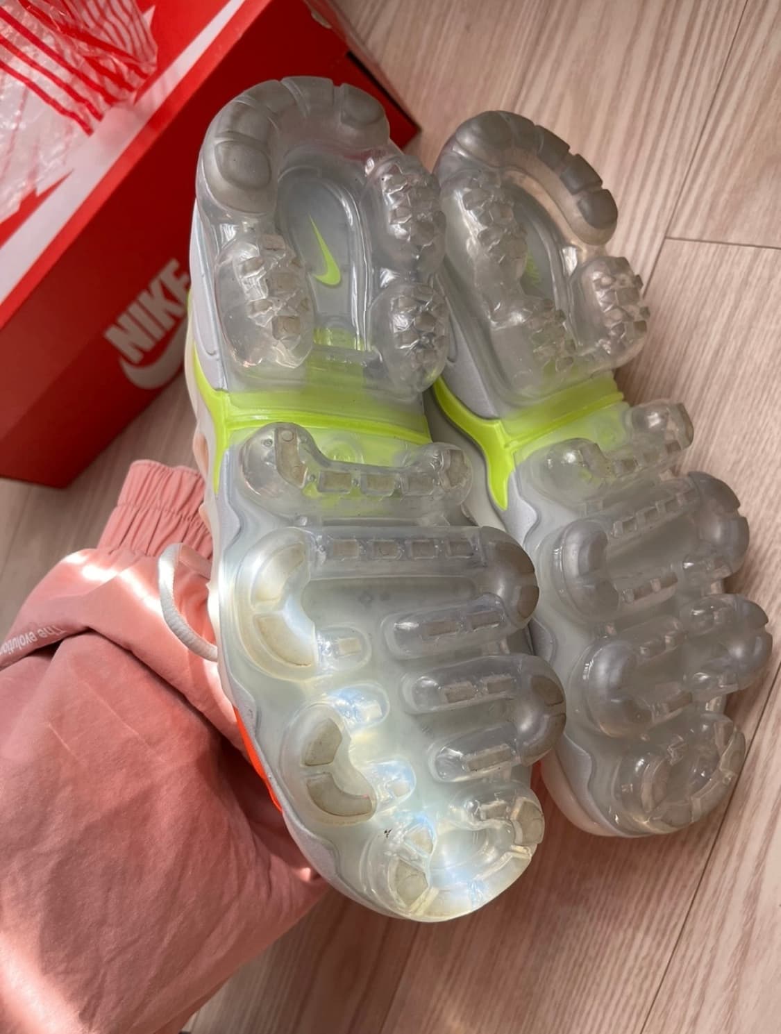 나이키 베이퍼맥스플러스 230cm nike vapormax plus 상품이미지3