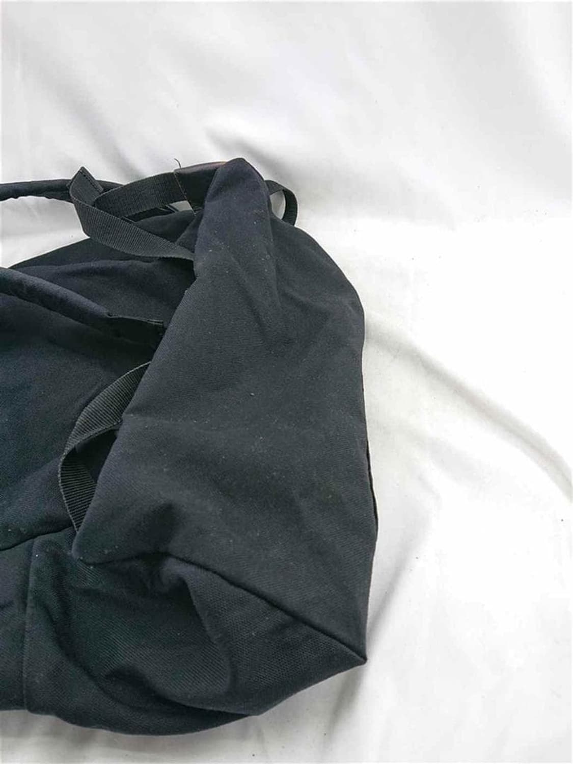 꼼데가르송 옴므 플러스 가죽 패치 데이팩 백팩 블랙 상품이미지3