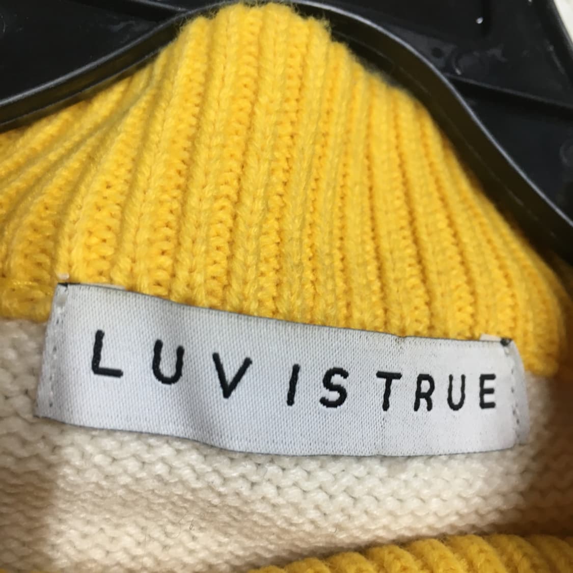 러브이즈트루 여성 멘토스 니트 CC09 상품이미지4