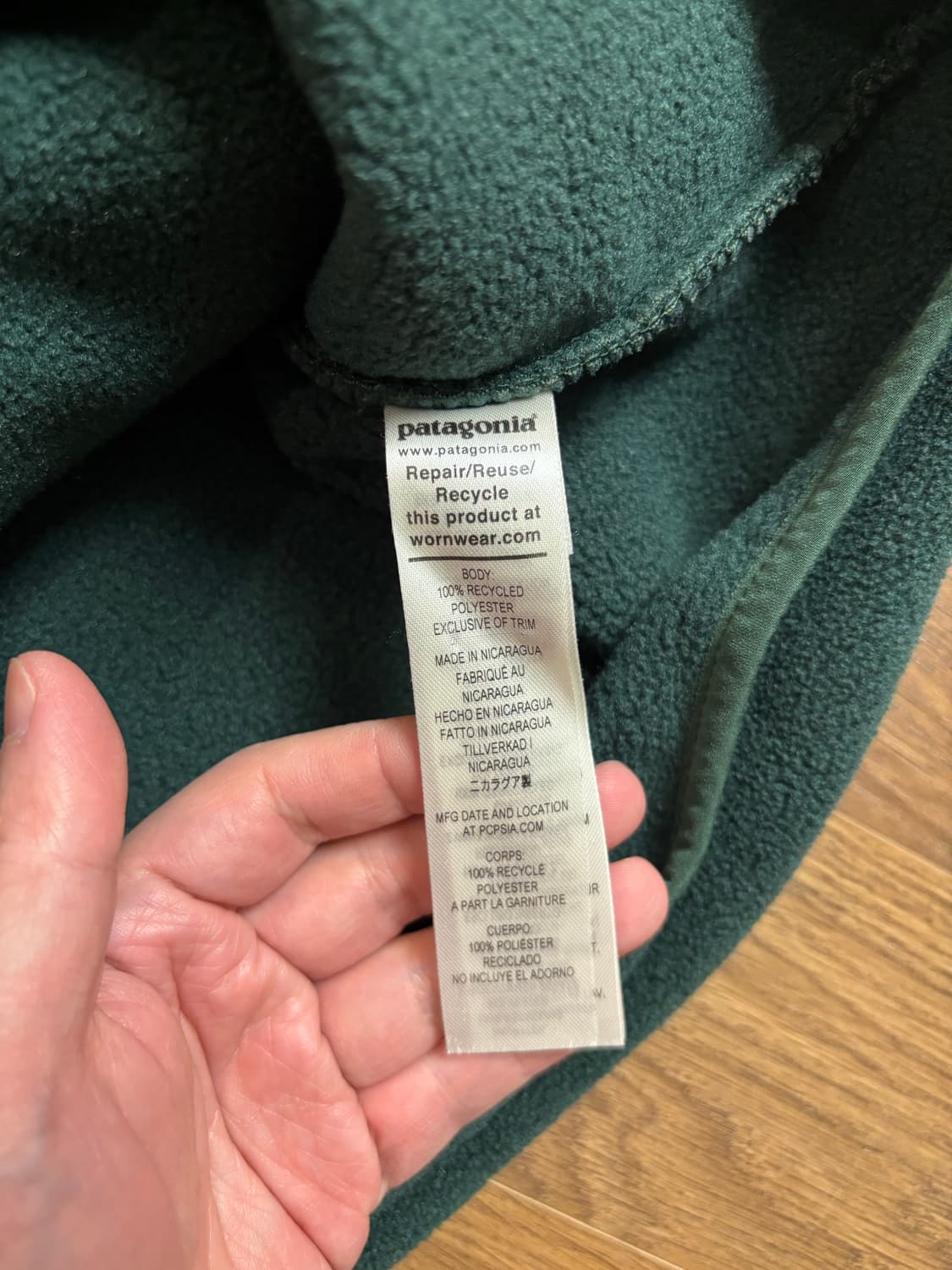 파타고니아 헤비웨이트 신칠라 노던그린 m사이즈 판매합니다. 상품이미지5