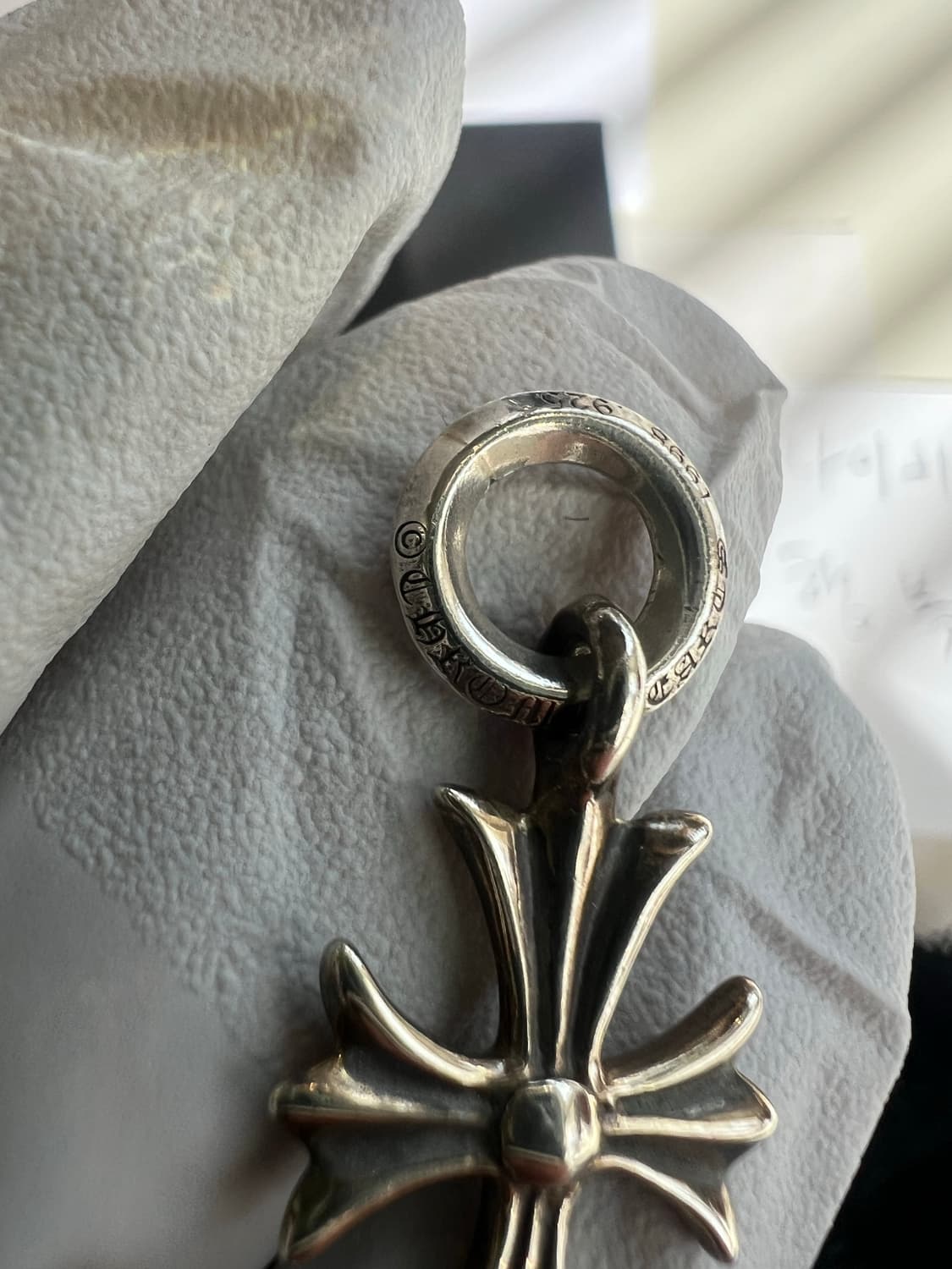 크롬하츠 타이니 크로스 펜던트 상품이미지4