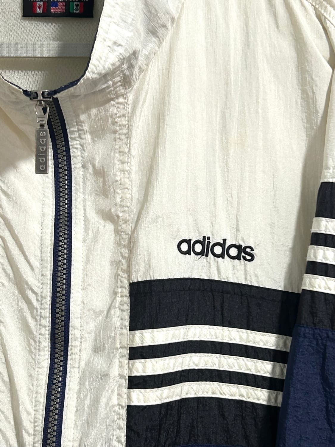 아디다스 80s 투팍 hit em up 바람막이 상품이미지5