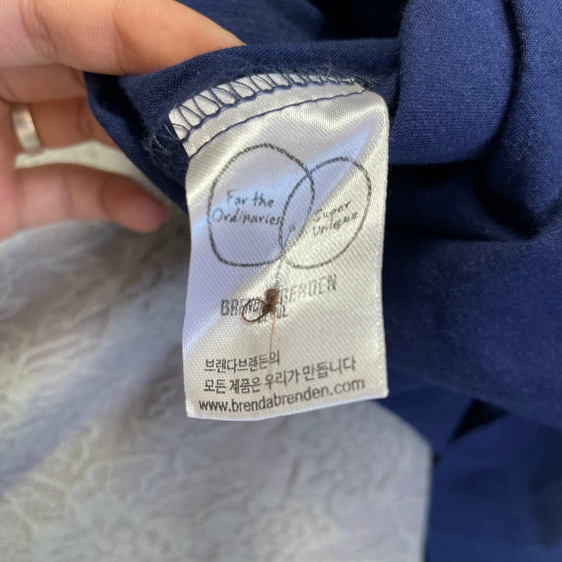 브렌다브렌든 서울 네이비 밴딩 반팔 롱 원피스 내추럴핏 상품이미지5