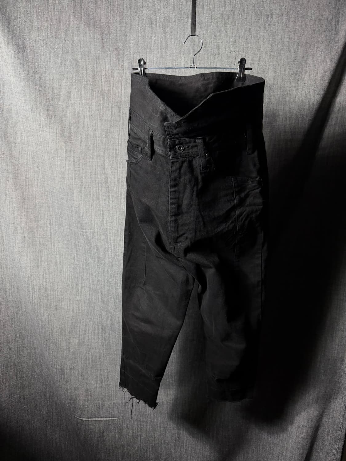 율리우스 커팅 데님블랙진 상품이미지1