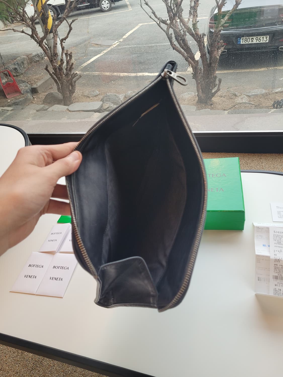 보테가베네타 클러치백 블랙 상품이미지10