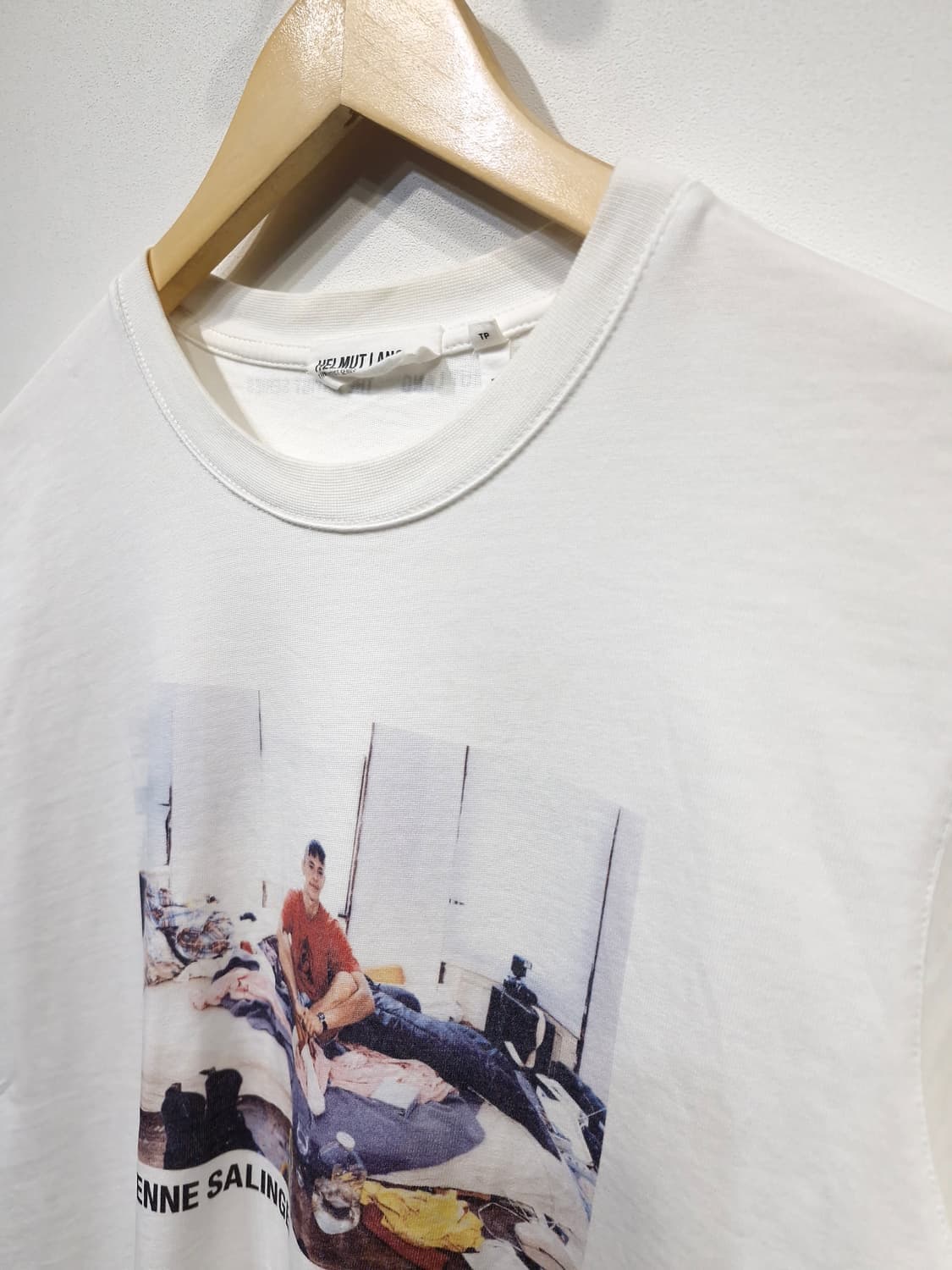 헬무트랭(HELMUT LANG)아드리엔 샐린저 아티스트 콜라보 반팔티 상품이미지3