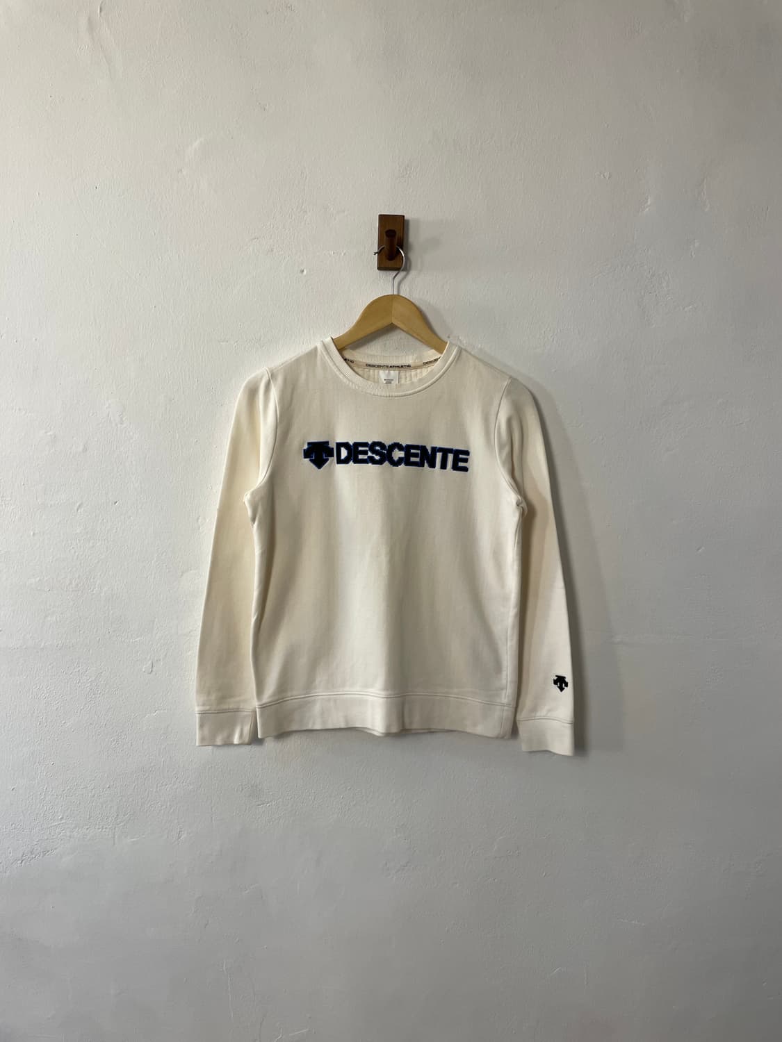 데상트 맨투맨  상품이미지1