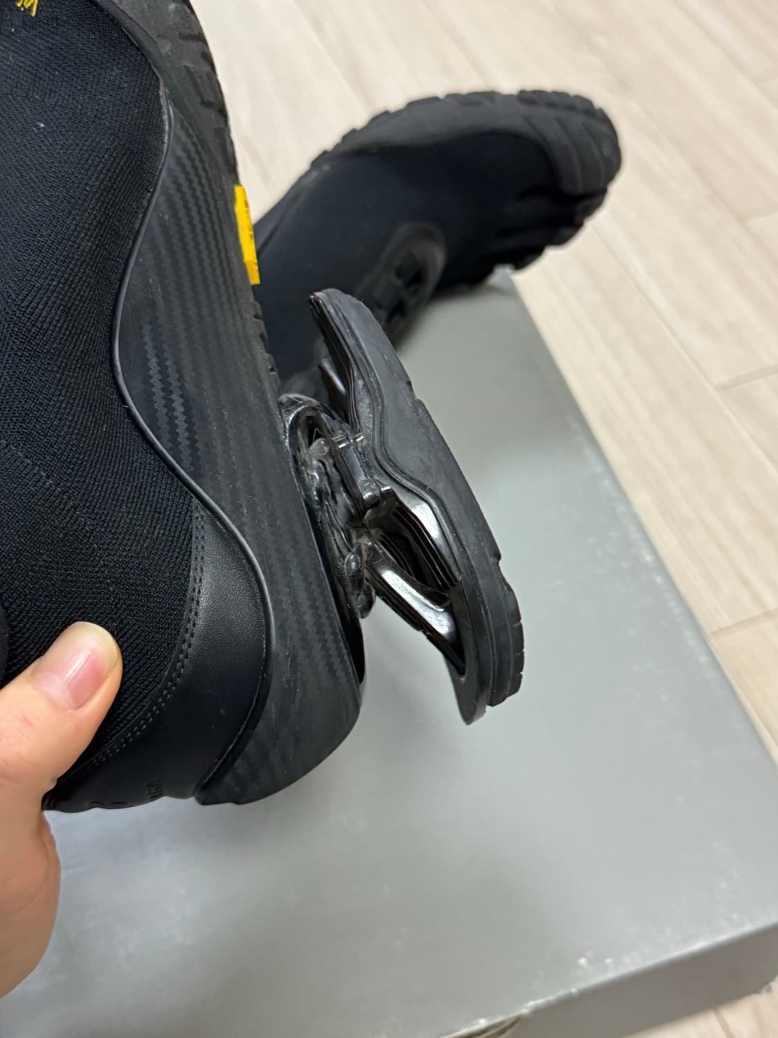 발렌시아가 비브람 파이브핑거스 42사이즈 상품이미지5